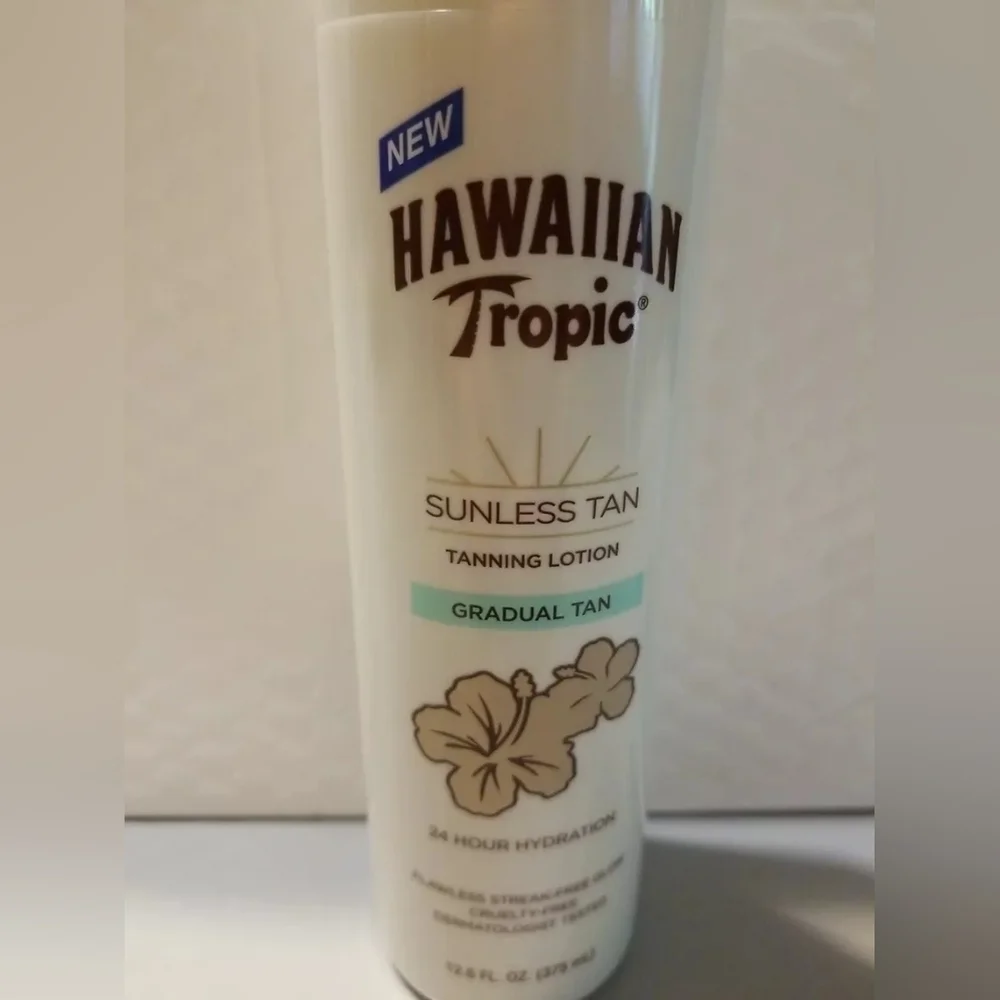 Hawaiian Tropic Sunless Tan Gradual Tanning Lotion - 12.6 fl oz (375 ml) New